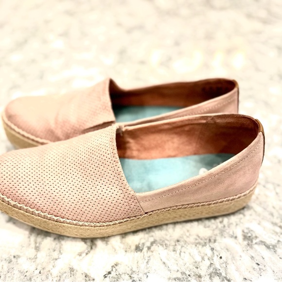 Dr Scholls Sunray Espadrille Slip On. Size 8 and color is pink clay. - Picture 5 of 5